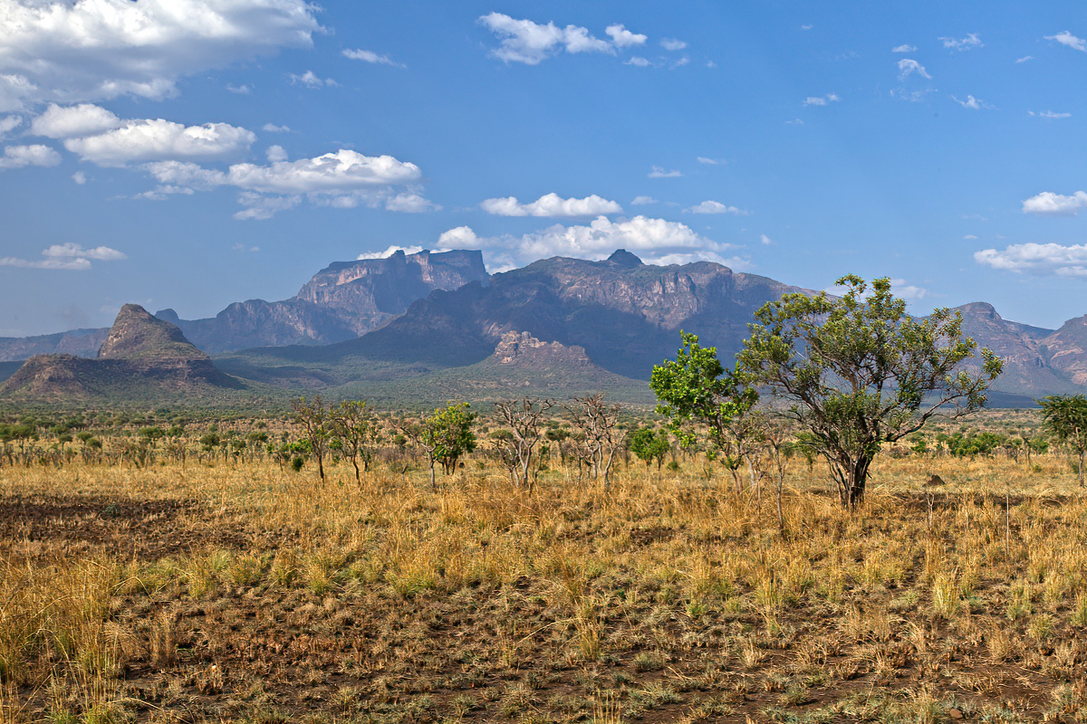 Gezicht op Mount Kadam - Pian Upe WR